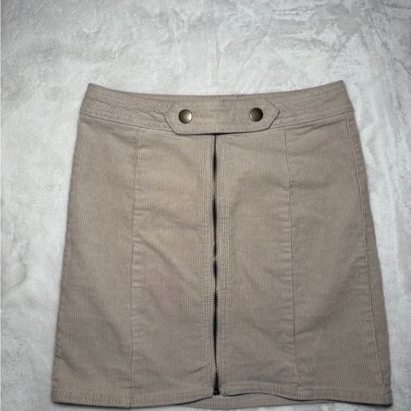 Blue Spice Dresses & Skirts - VTG Blue Spice Tan Corduroy Mini Skirt, 0